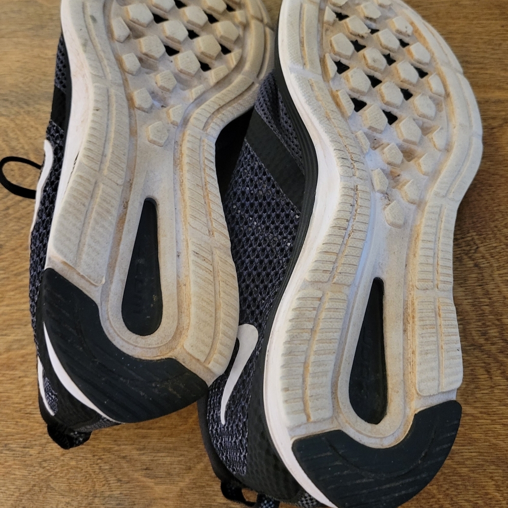 Nike Zoom Strike Womens  Running shoes sz 8.5 - Picture 5 of 7